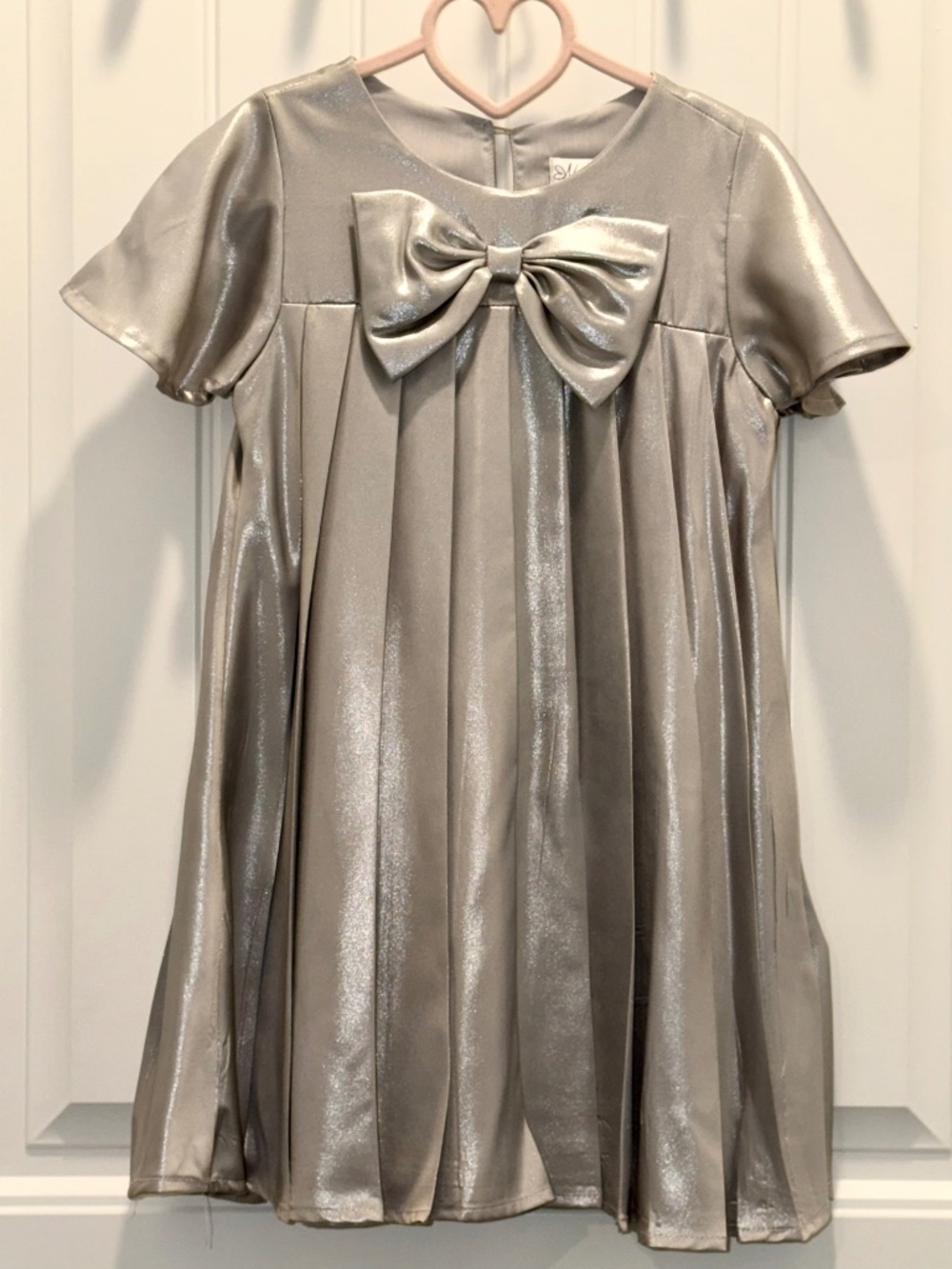 Nannette Girls Size 6 Silver Bow Dress